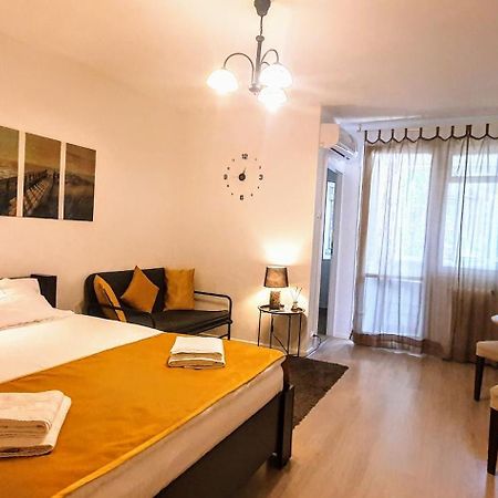 City Break Park Studio Bucureşti Exterior foto