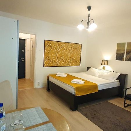City Break Park Studio Bucureşti Exterior foto